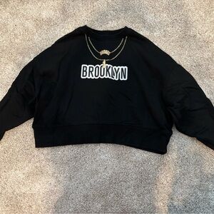 Black NBA Brooklyn Bridges Cropped Sweatshirt